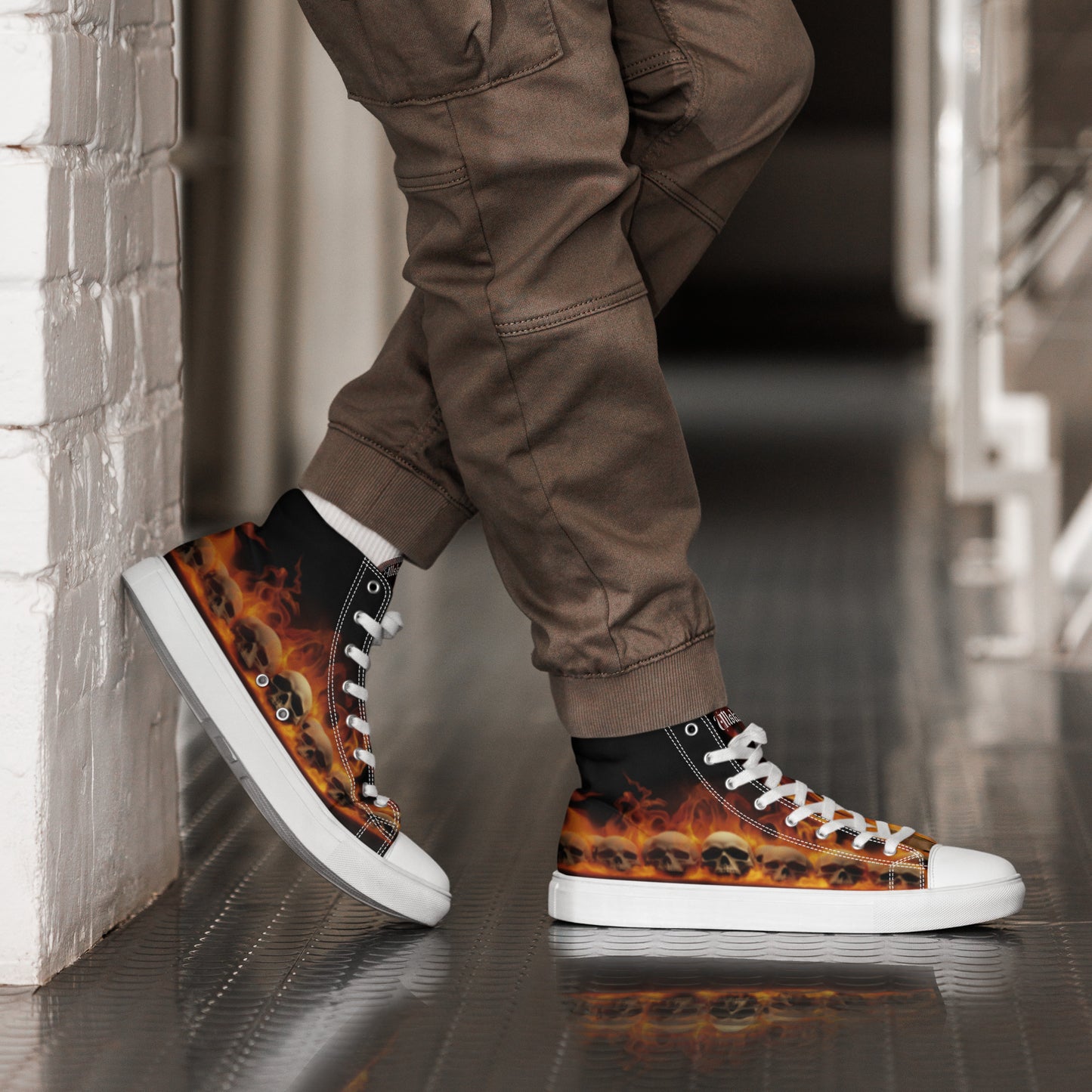 Men’s high top canvas shoes